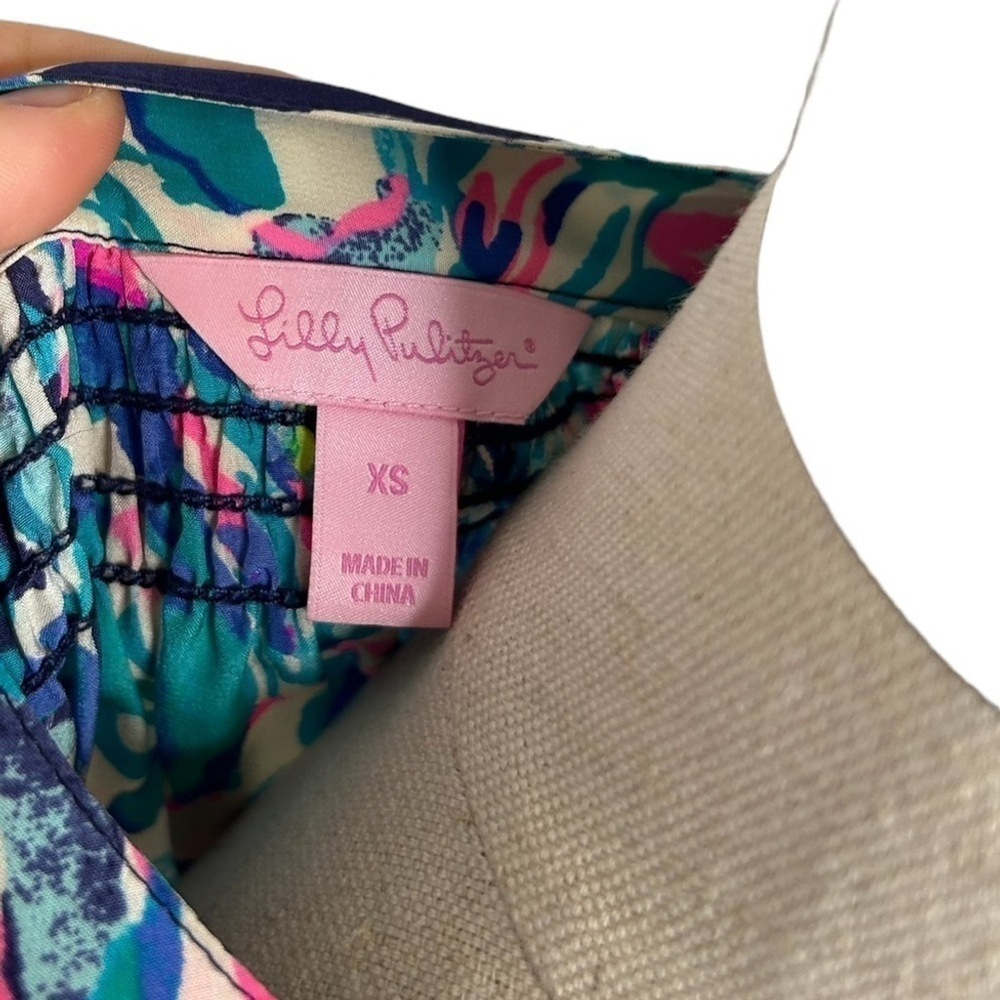 Lilly Pulitzer Elsa 100% Silk Smocked Bright Navy Caught Up Blouse Size XS - Picture 12 of 14